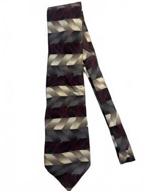 Knightsbridge Men's Silk Tie with Geometric Pattern